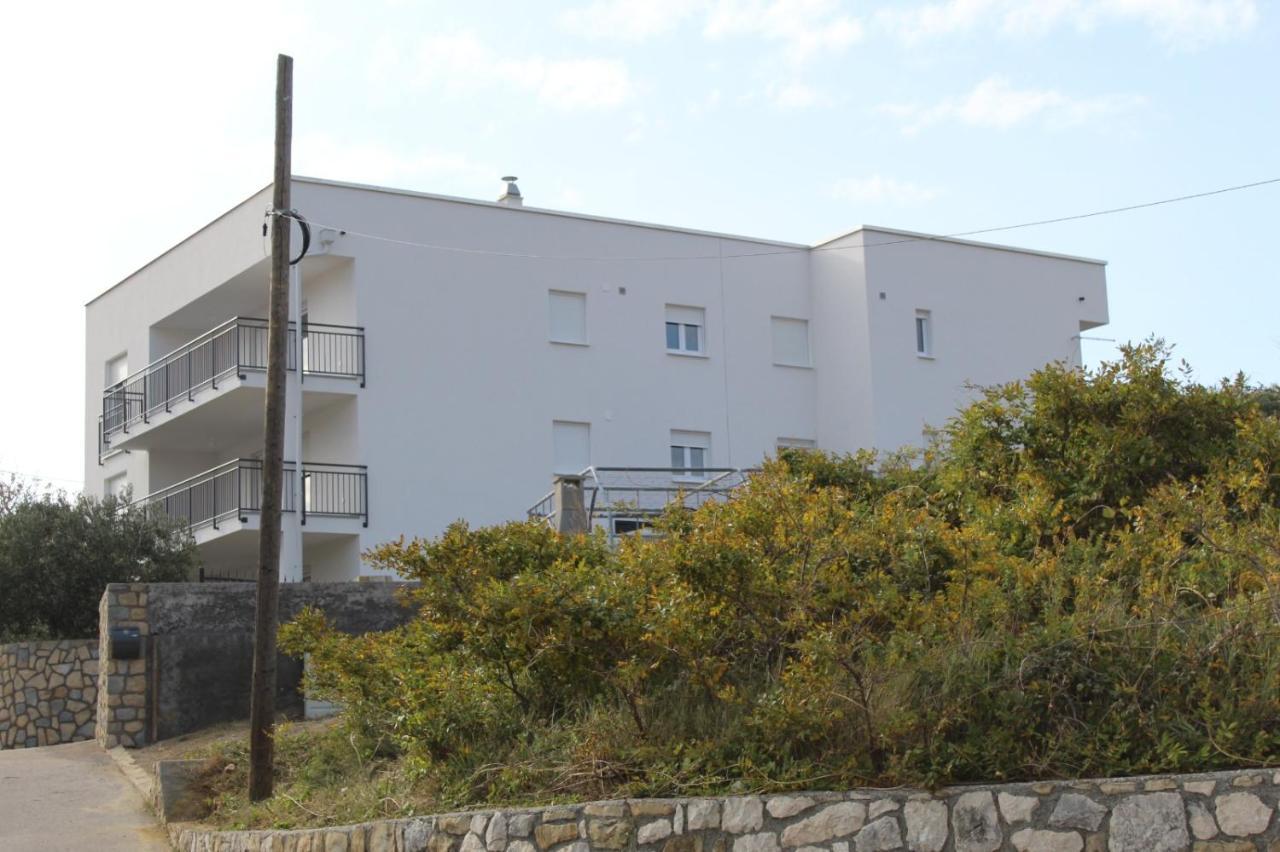 Apartmani Lana Rab Town Exterior photo